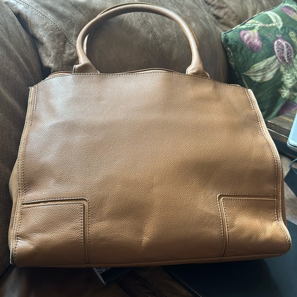 Tory Burch Tote - Picture 2 of 8